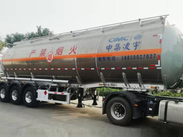 現(xiàn)場(chǎng)收獲多臺(tái)意向，中集凌宇高端液罐車遼寧受青睞