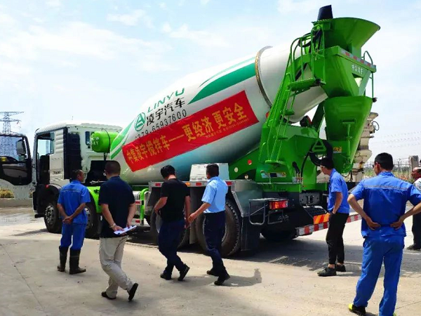 中集凌宇攪拌車全國巡展繼續(xù)：出征安徽，這一組合果然豪橫！